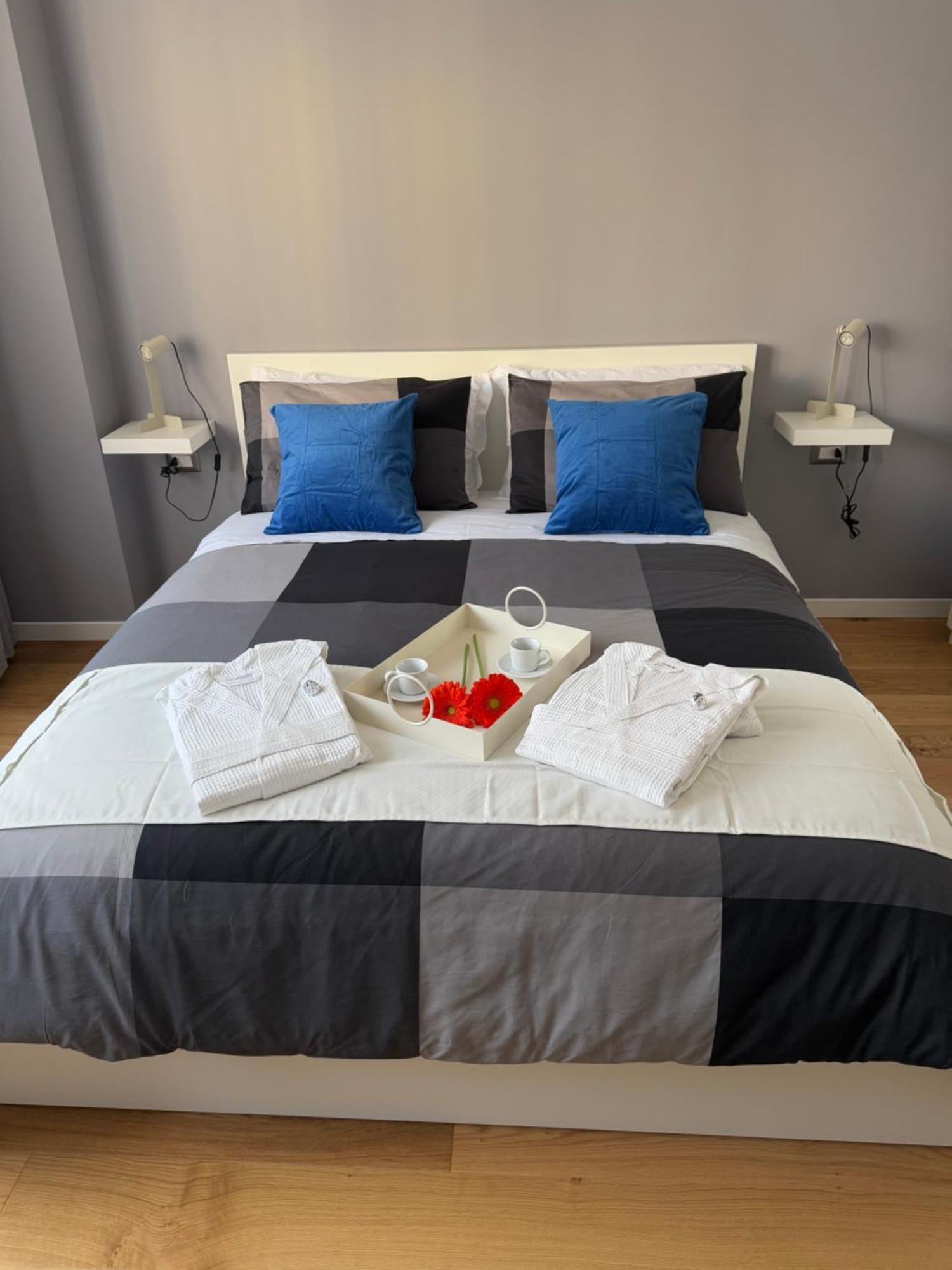 Vb's Luxury Flat *