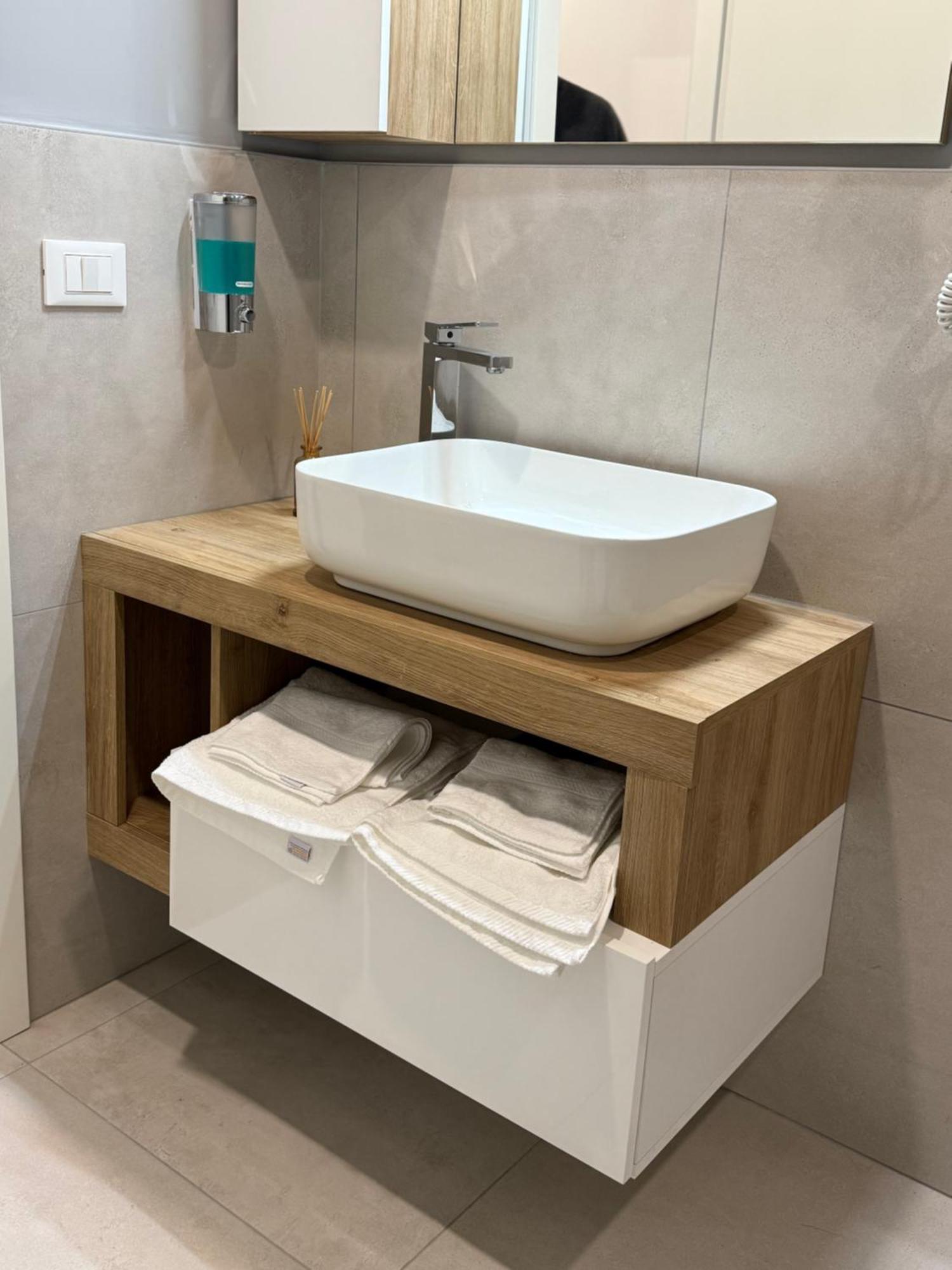 Vb's Luxury Flat