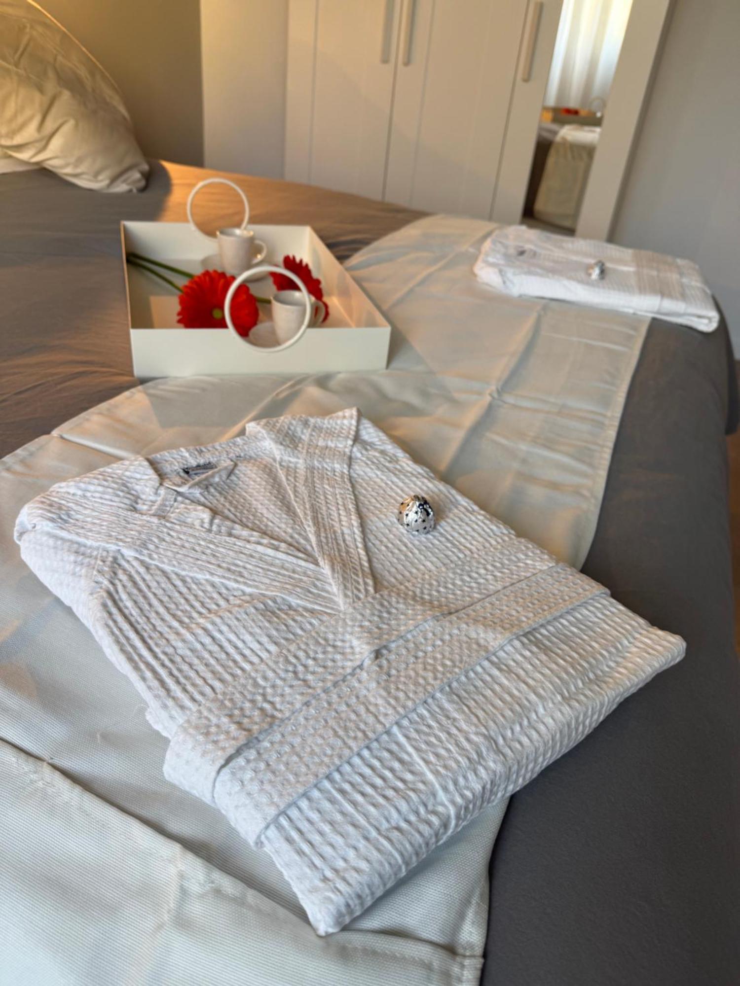 Vb's Luxury Flat Rom